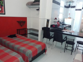 Kitnet em Guarujá - Pitangueiras (sem garagem)